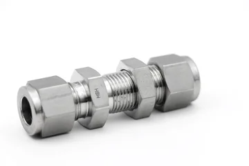 31599