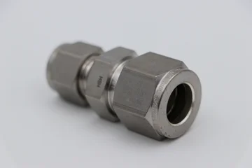 32022